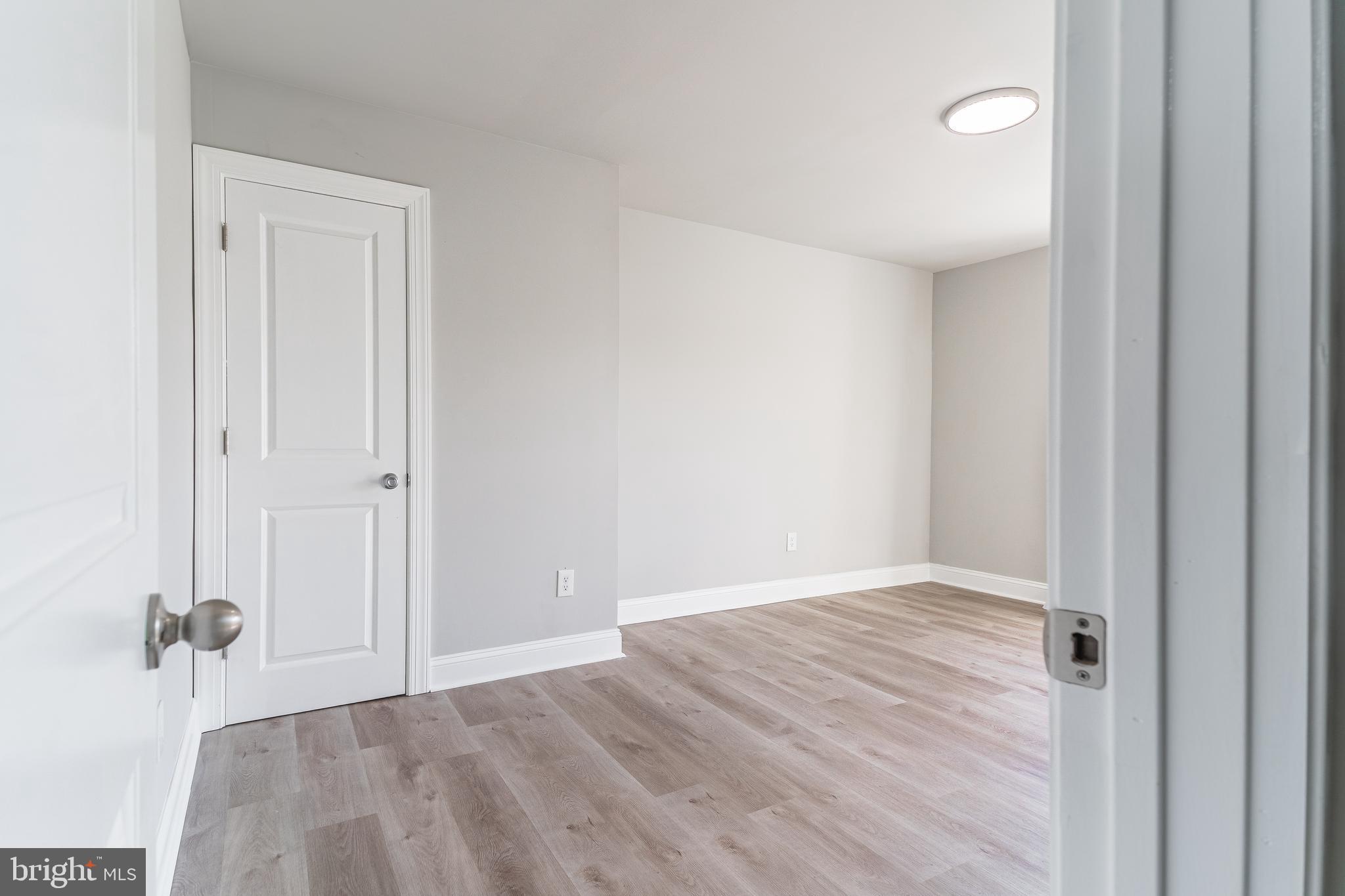 123 Oakley Road Upper Darby, PA 19082 - Photo 26 of 37