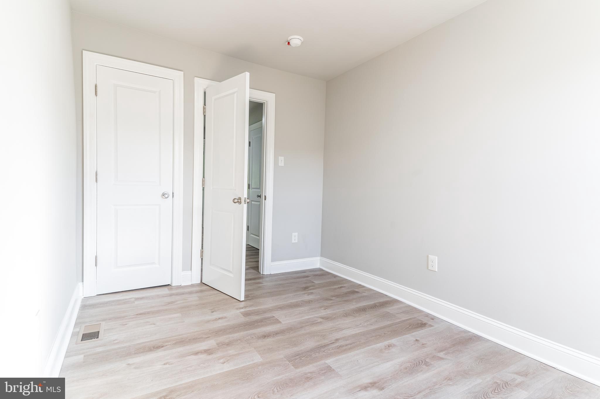 123 Oakley Road Upper Darby, PA 19082 - Photo 28 of 37