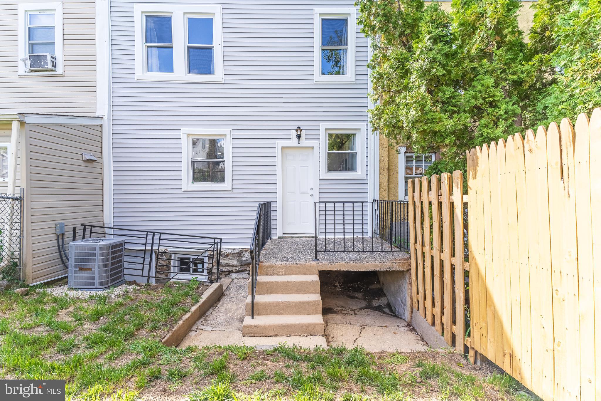 123 Oakley Road Upper Darby, PA 19082 - Photo 33 of 37