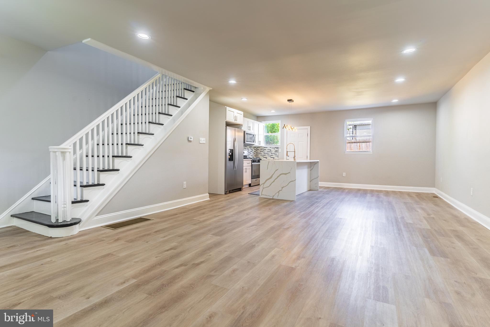 123 Oakley Road Upper Darby, PA 19082 - Photo 6 of 37