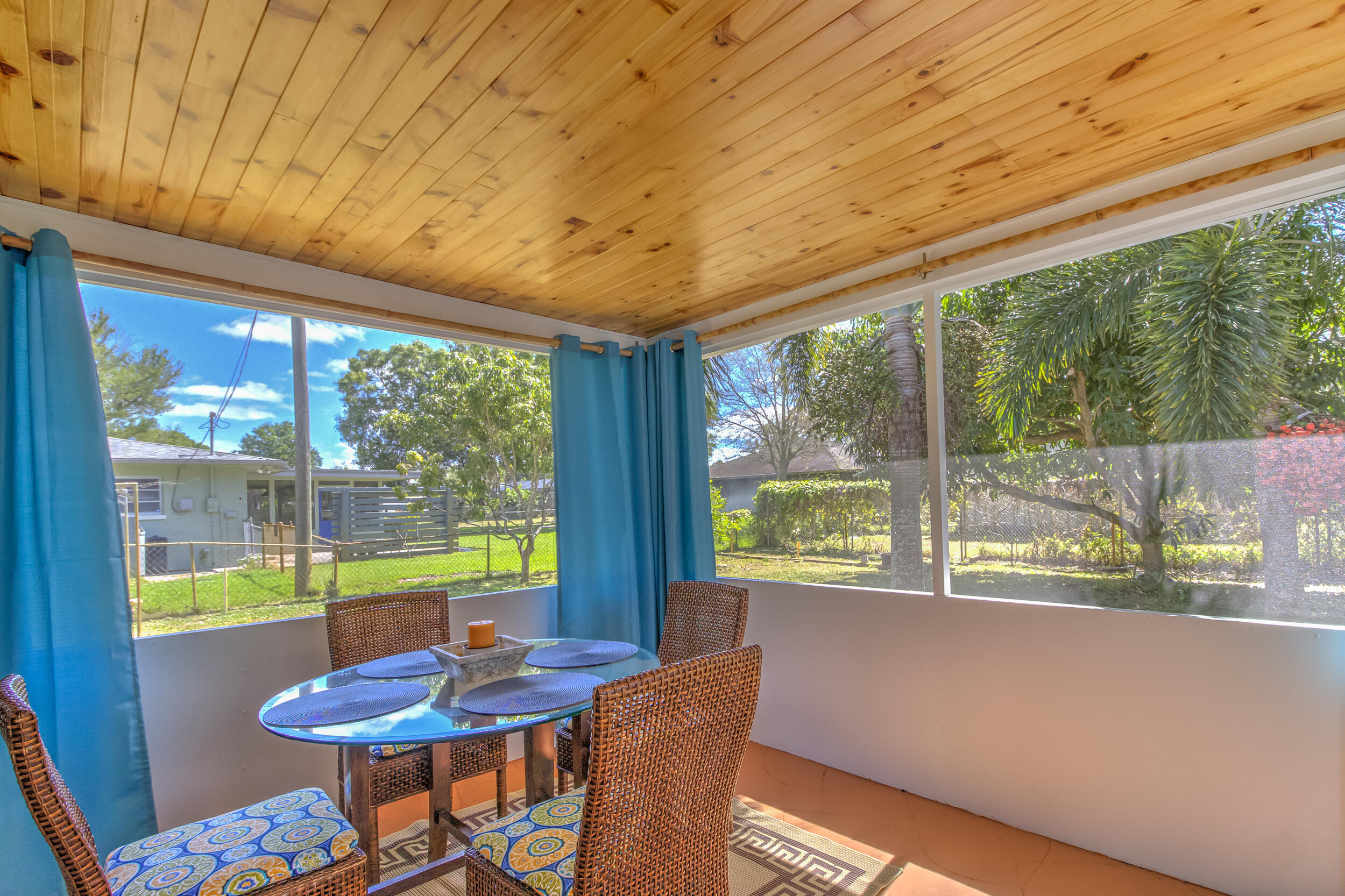 705 Kearney Road Fort Pierce, FL 34982 - Photo 21 of 30 Cozy Screened patio