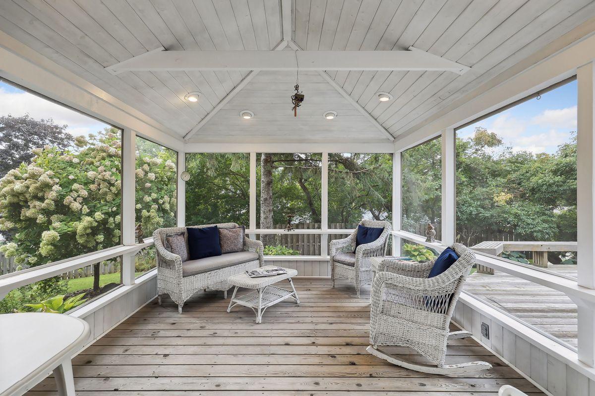 14519 Rocksborough Road Minnetonka, MN 55345 - Photo 24 of 51 Gallery Image 24