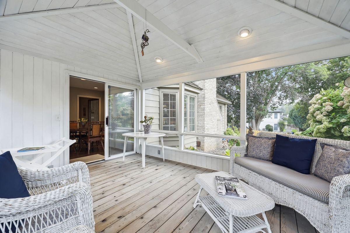 14519 Rocksborough Road Minnetonka, MN 55345 - Photo 25 of 51 Gallery Image 25