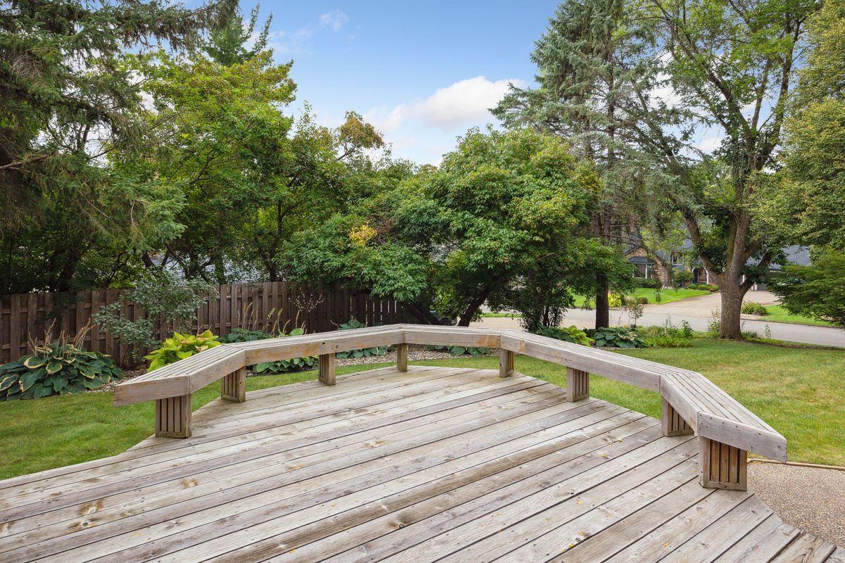 14519 Rocksborough Road Minnetonka, MN 55345 - Photo 51 of 51 Gallery Image 51