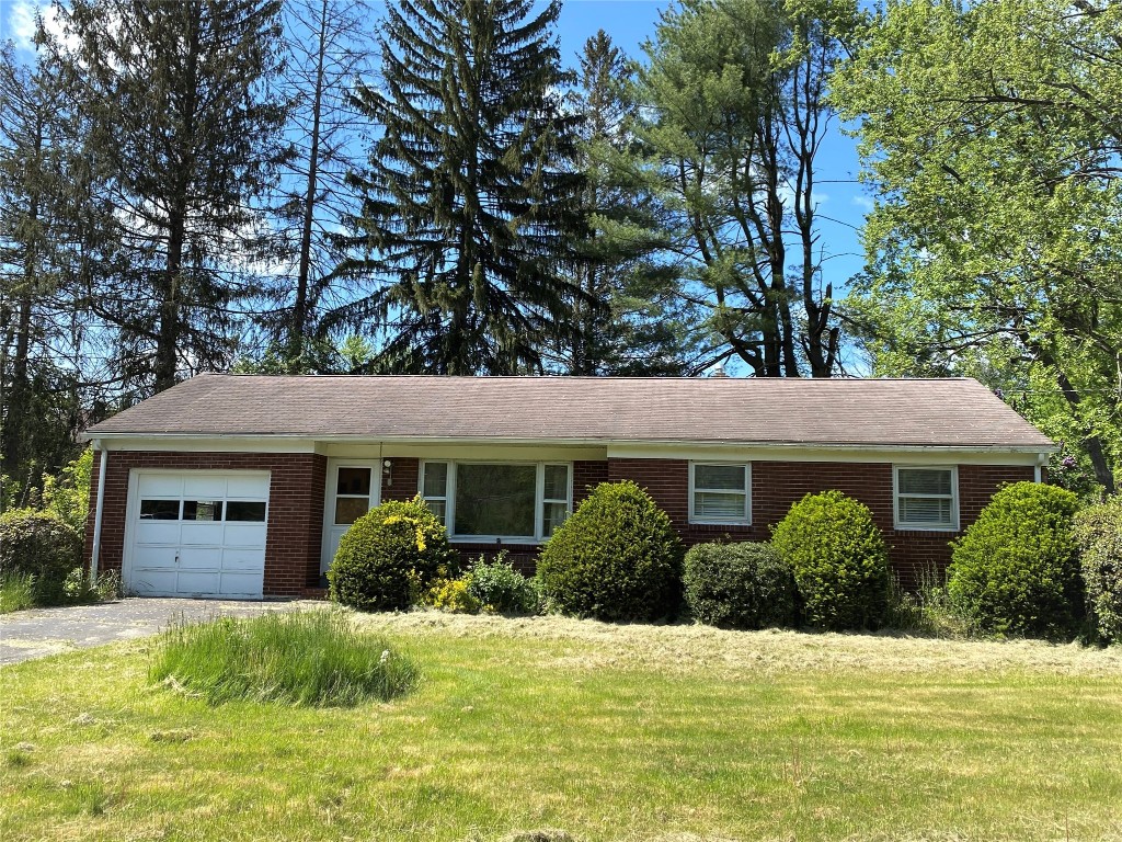 1944 Castle Gardens Road, Vestal, NY 13850 Compass