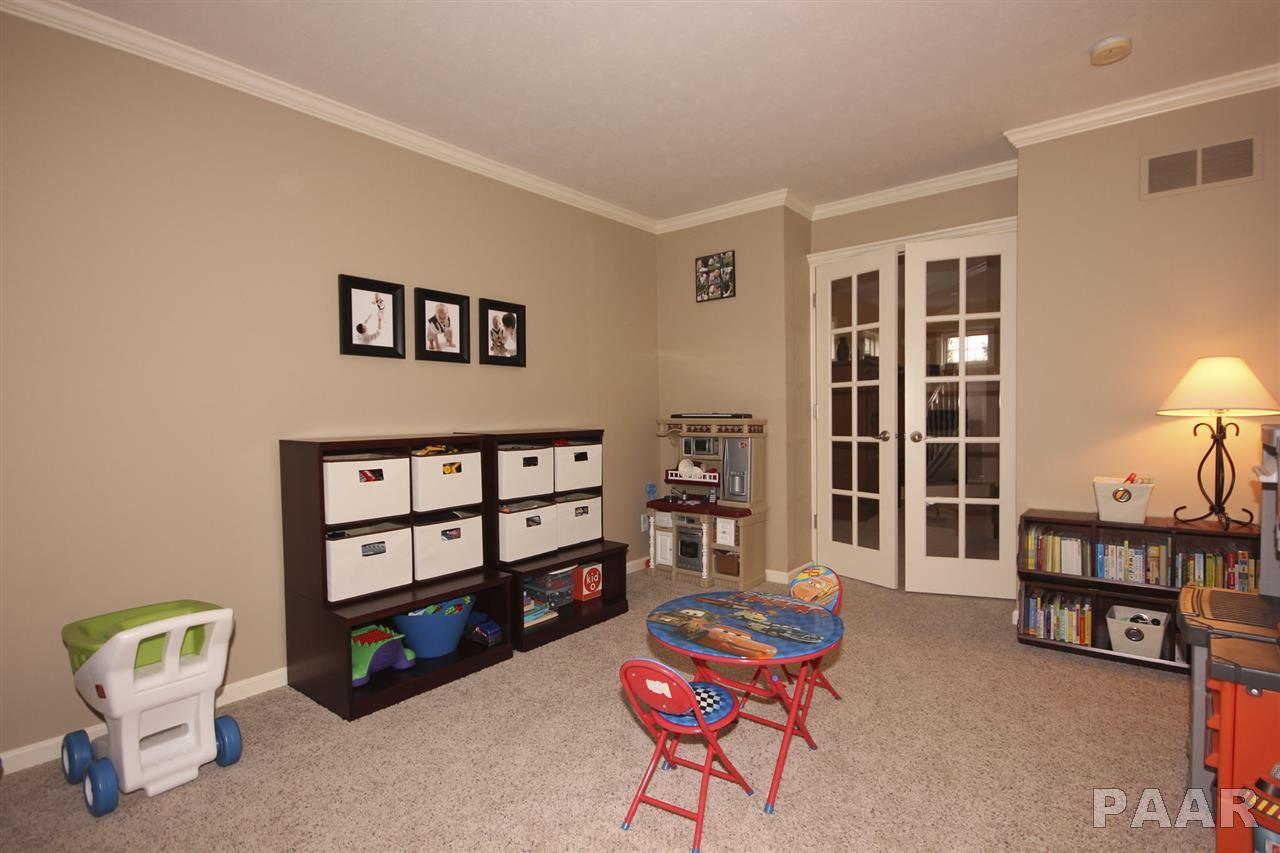 1608 Santa Fe Road Washington, IL 61571 - Photo 3 of 36 Gallery Image 3