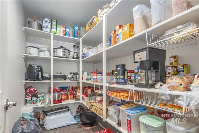 $459,000 | 171 South Fuji Avenue, Emmett, ID 83617