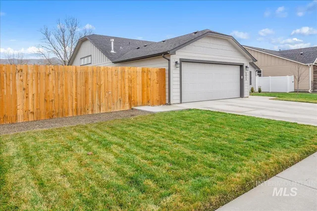 $459,000 | 171 South Fuji Avenue, Emmett, ID 83617