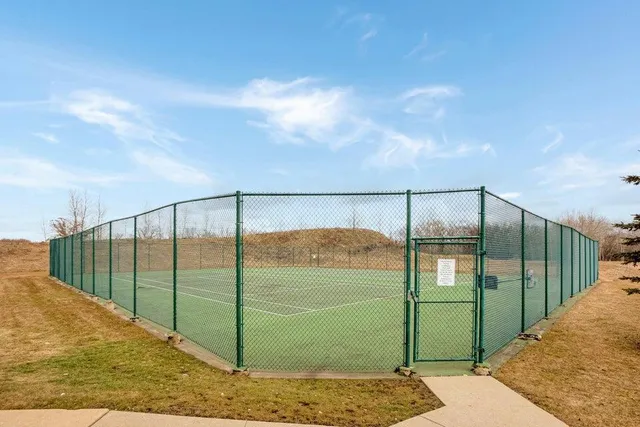 $249,900 | N17-w26541 Meadowgrass Circle, Unit A, Pewaukee, WI 53072