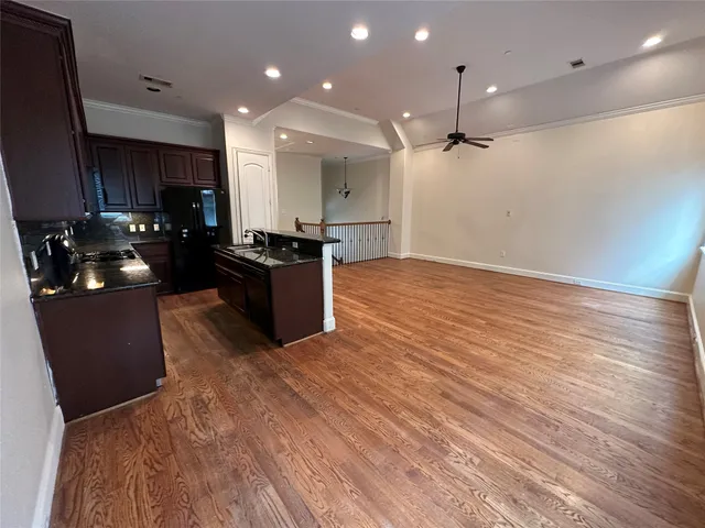 $2,350 | 6353 Richmond Avenue, Unit 121, Houston, TX 77057