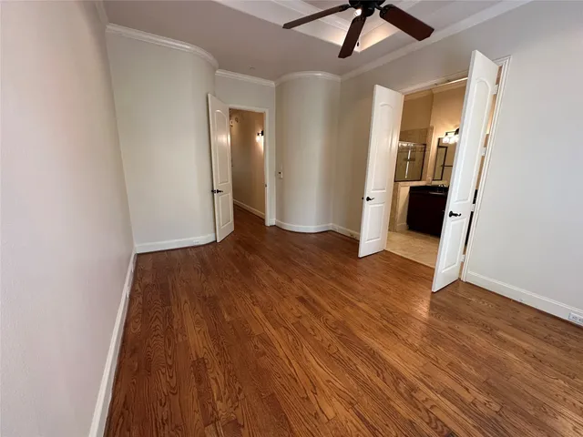 $2,350 | 6353 Richmond Avenue, Unit 121, Houston, TX 77057