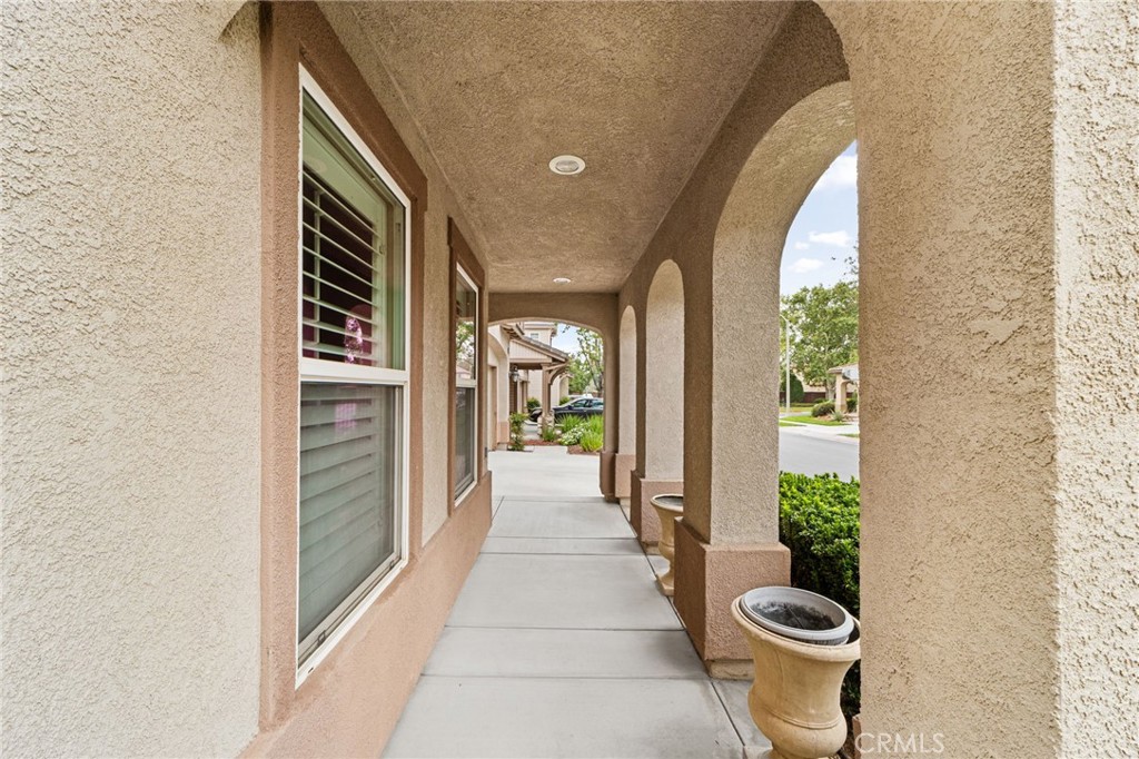 4065 Garvey Way Riverside, CA 92501 - Photo 6 of 43