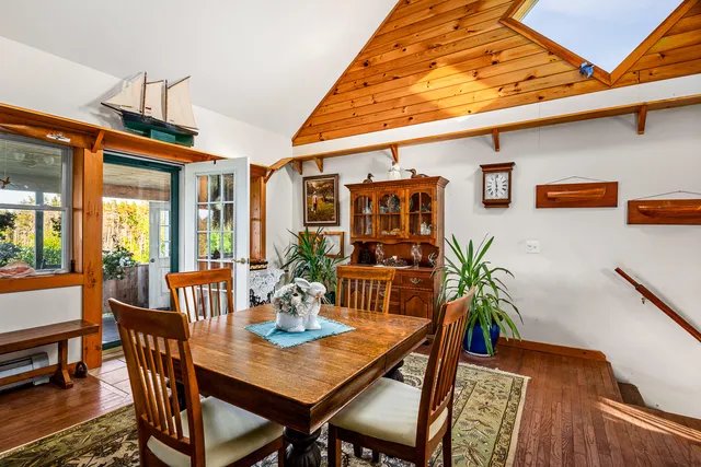 $1,100,000 | 83 North Road, Matinicus, ME 04851