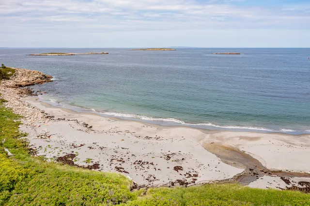 $1,100,000 | 83 North Road, Matinicus, ME 04851