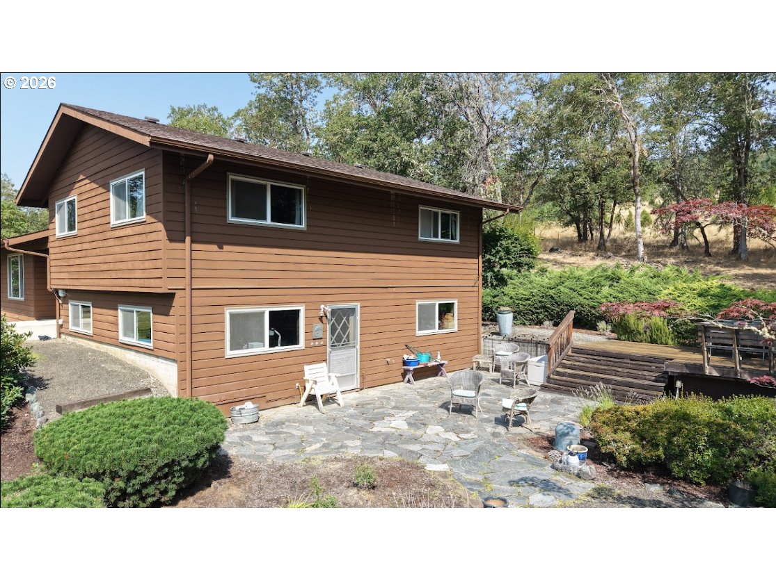801 Colonial Road Roseburg, OR 97471 - Photo 9 of 34 Gallery Image 9