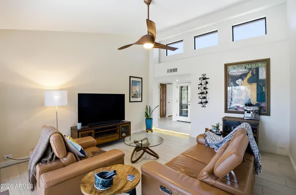 $492,500 | 1015 East Becker Lane, Phoenix, AZ 85020