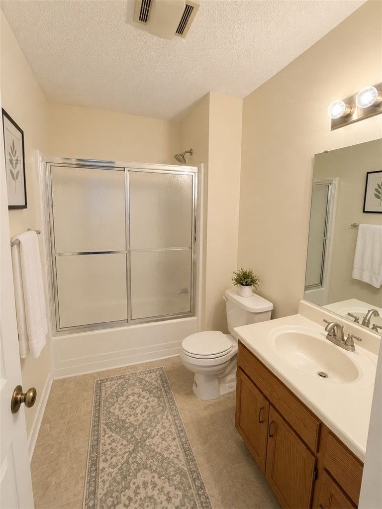 2018 Cardinal Park Drive Anderson, SC 29621 - Photo 11 of 11 Functional full bathroom with shower-tub combo and single vanity.