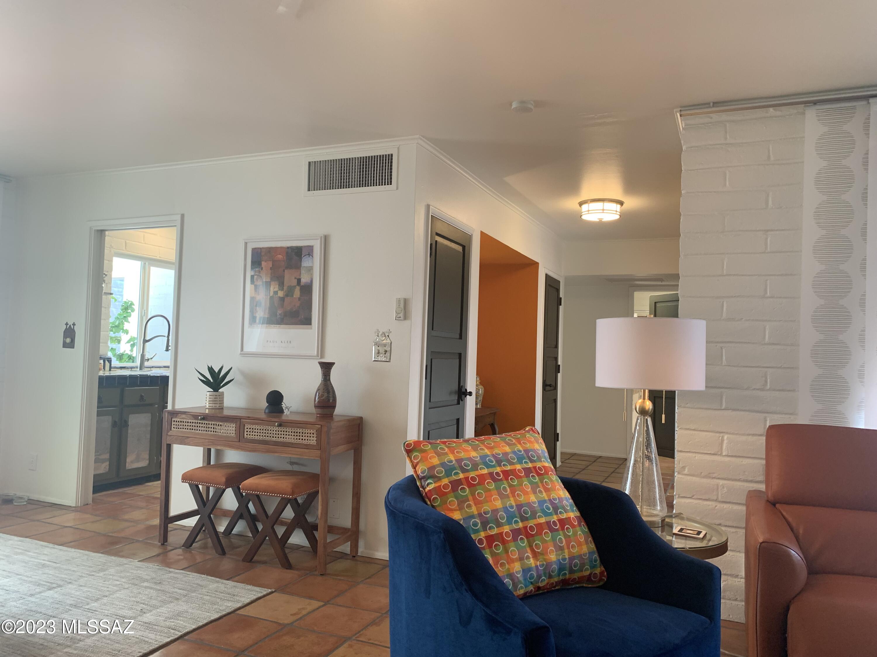 672 West Roller Coaster Road Tucson, AZ 85704 - Photo 17 of 48 Gallery Image 17
