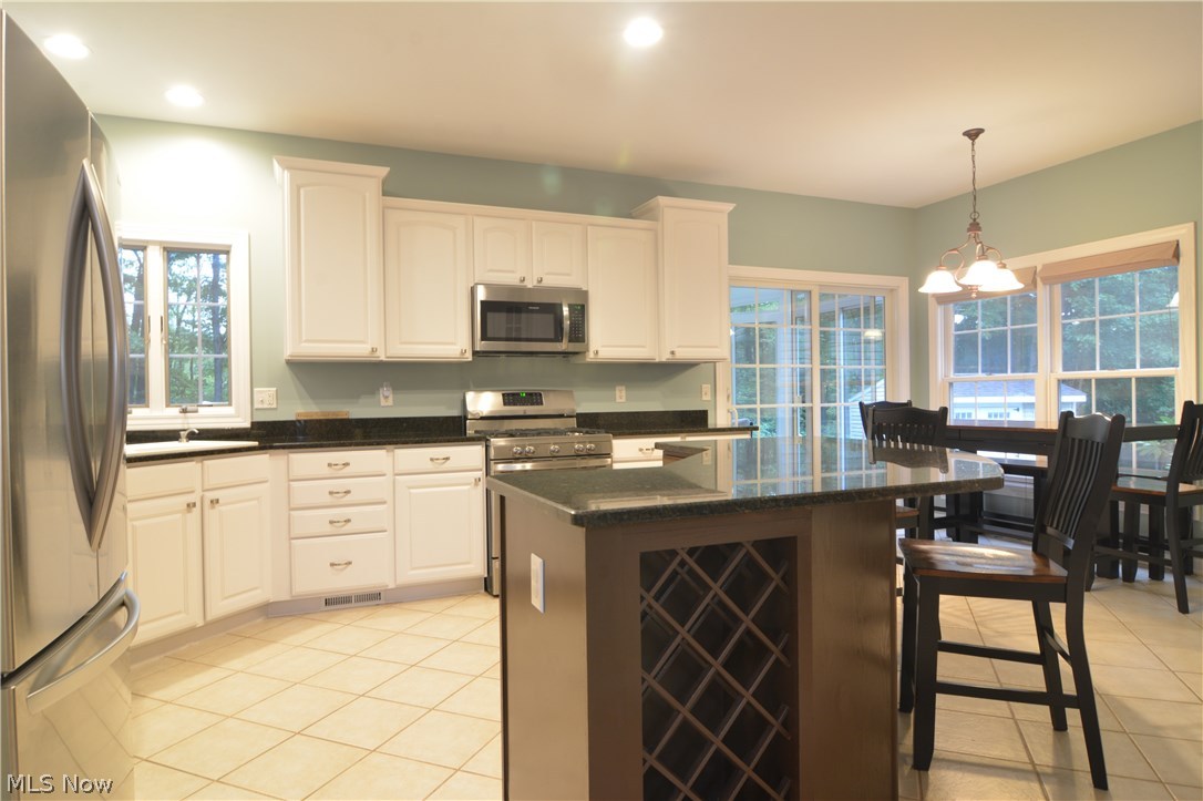 2940 Ravineview Circle Stow, OH 44224 - Photo 8 of 33 Gallery Image 8