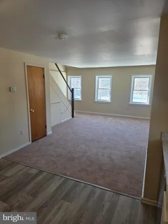 $1,400 | 504 Main Street, Unit 4, Lumberton, NJ 08048