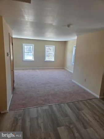 $1,400 | 504 Main Street, Unit 4, Lumberton, NJ 08048