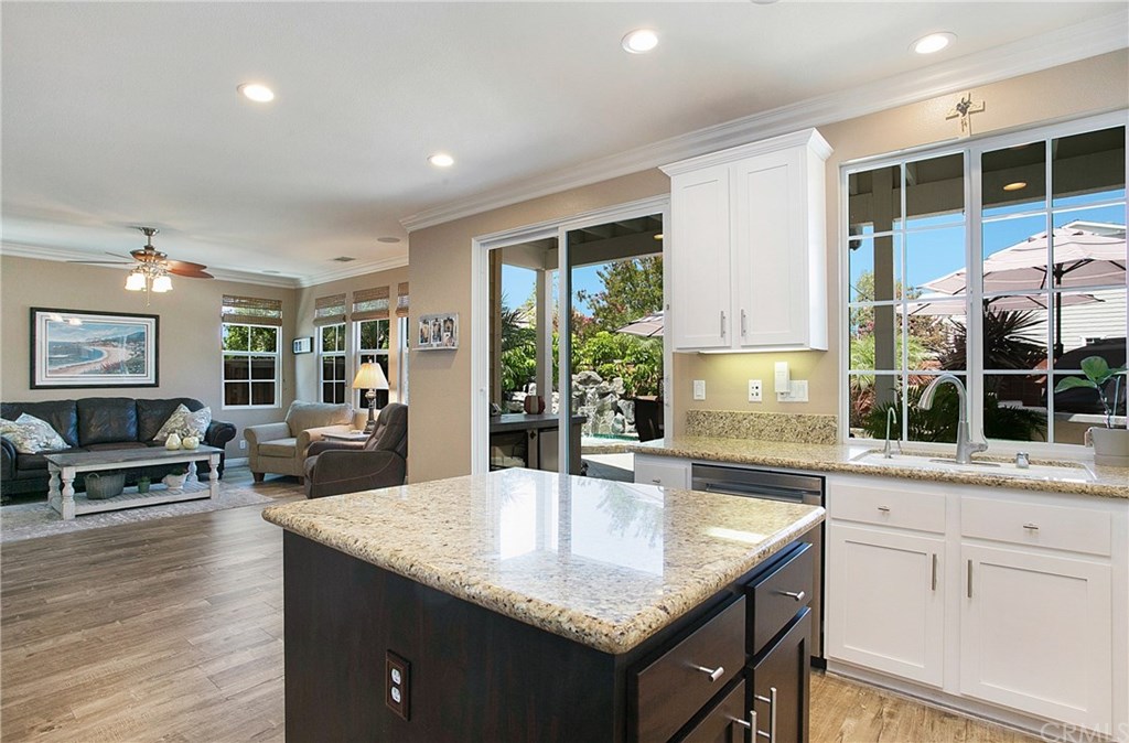 8 Duskywing Court Ladera Ranch, CA 92694 - Photo 12 of 35 Gallery Image 12
