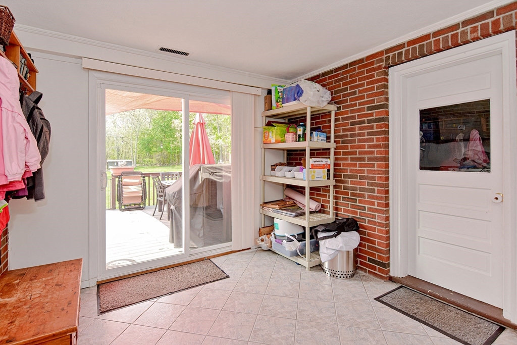 106 Mishawum Road Woburn, MA 01801 - Photo 3 of 42 Gallery Image 3