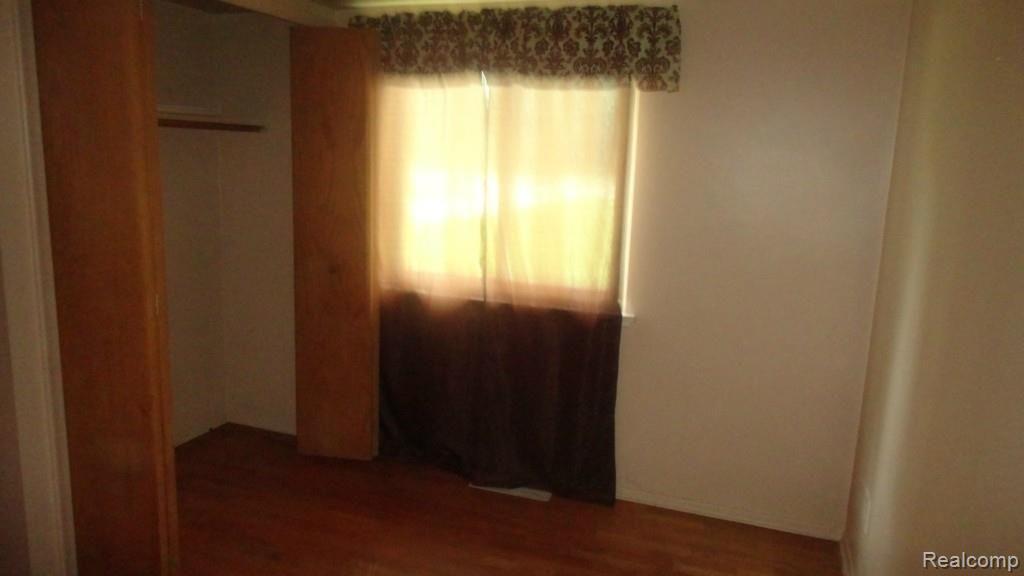 6028 East Pierson Road Flint, MI 48506 - Photo 16 of 23 DSC00375.jpg