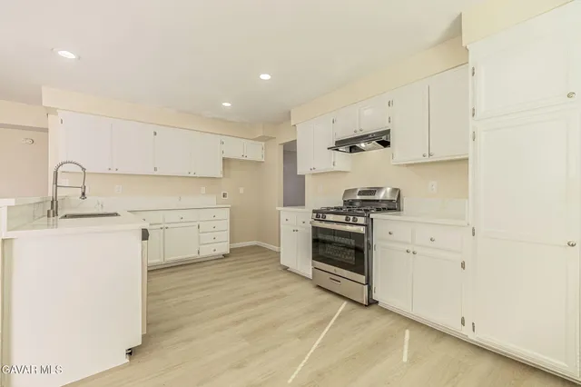 $454,900 | 44606 Foxboro Court, Lancaster, CA 93535