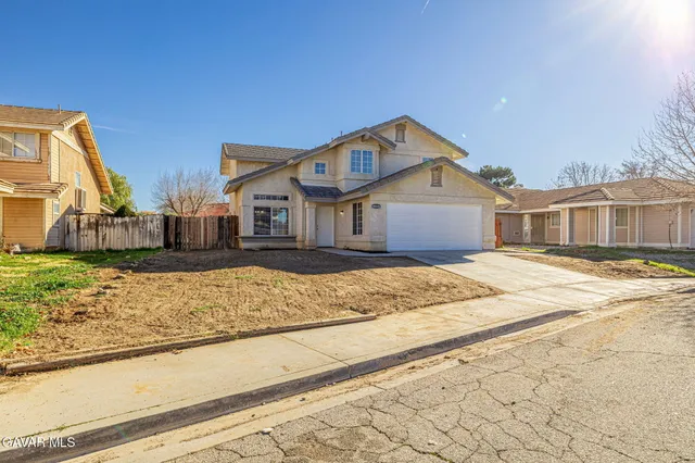 $454,900 | 44606 Foxboro Court, Lancaster, CA 93535