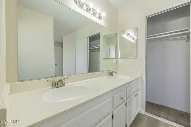 $454,900 | 44606 Foxboro Court, Lancaster, CA 93535