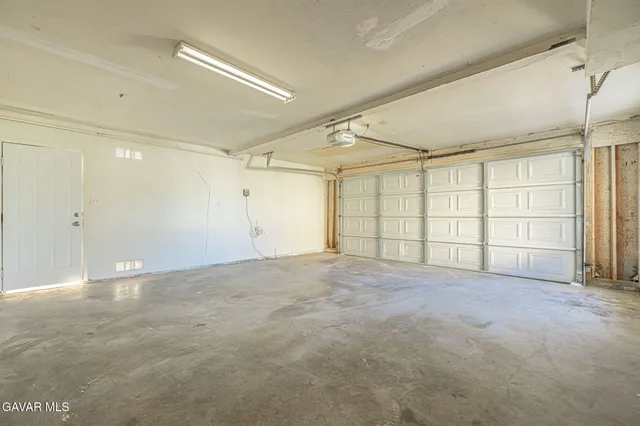 $454,900 | 44606 Foxboro Court, Lancaster, CA 93535