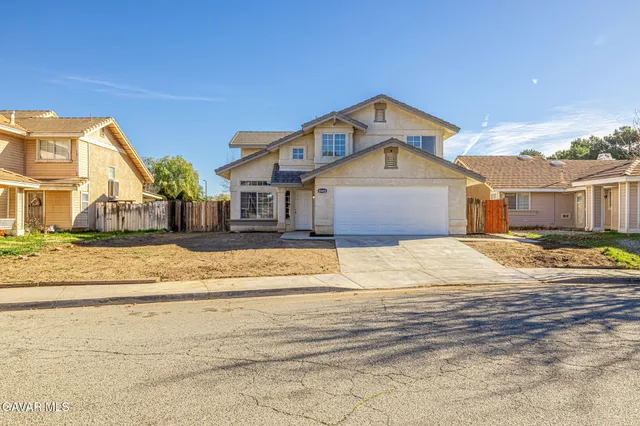 $454,900 | 44606 Foxboro Court, Lancaster, CA 93535