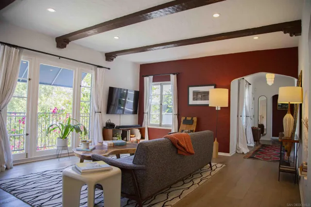 $1,350,000 | 2925 Graceland Way, Glendale, CA 91206