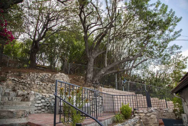 $1,350,000 | 2925 Graceland Way, Glendale, CA 91206