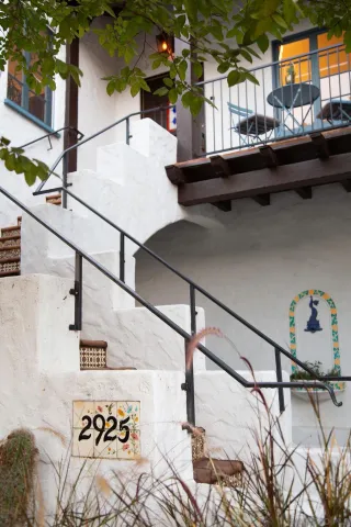 $1,350,000 | 2925 Graceland Way, Glendale, CA 91206