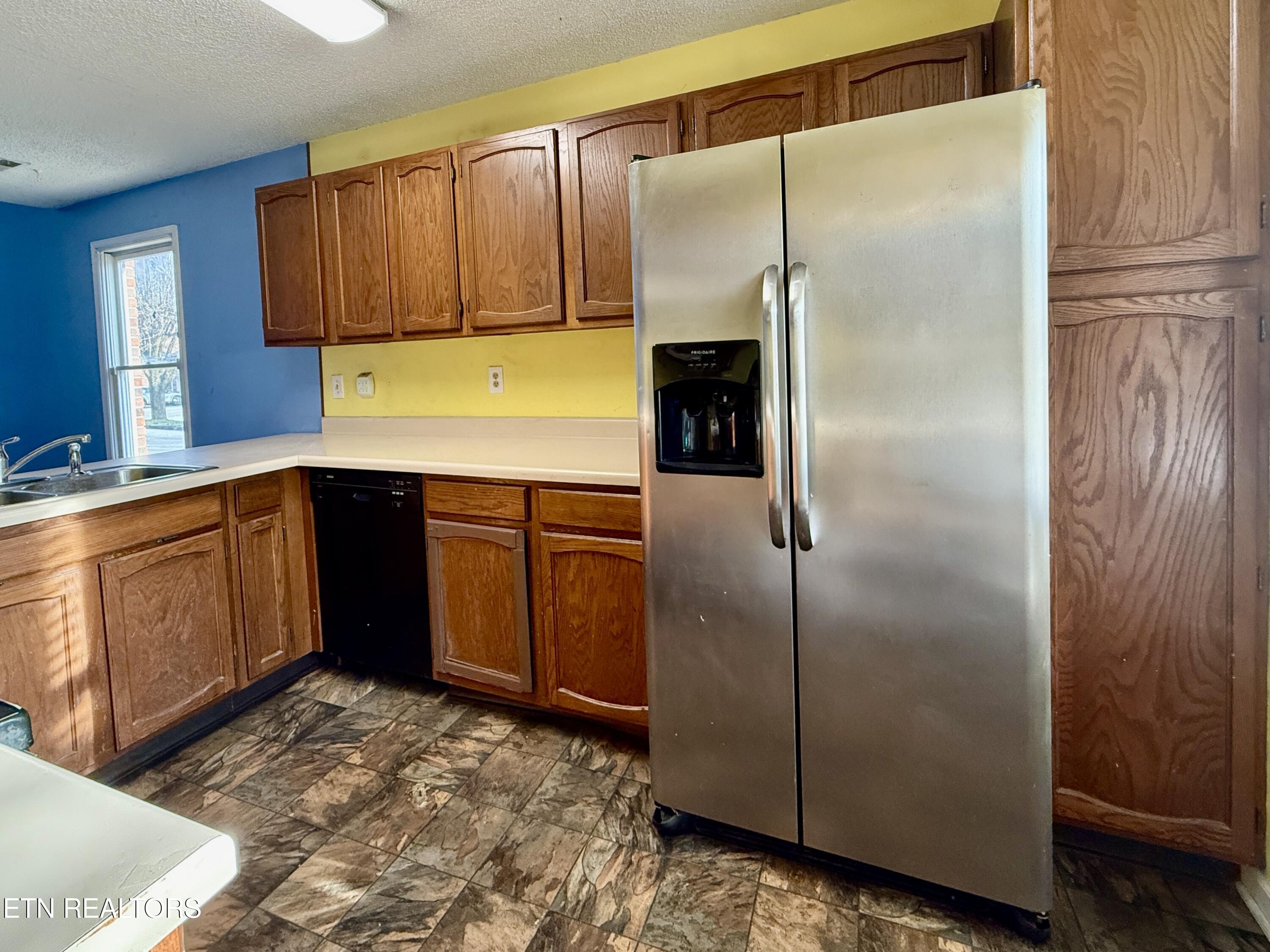 137 Durwood Road, Unit D Knoxville, TN 37922 - Photo 11 of 31 11