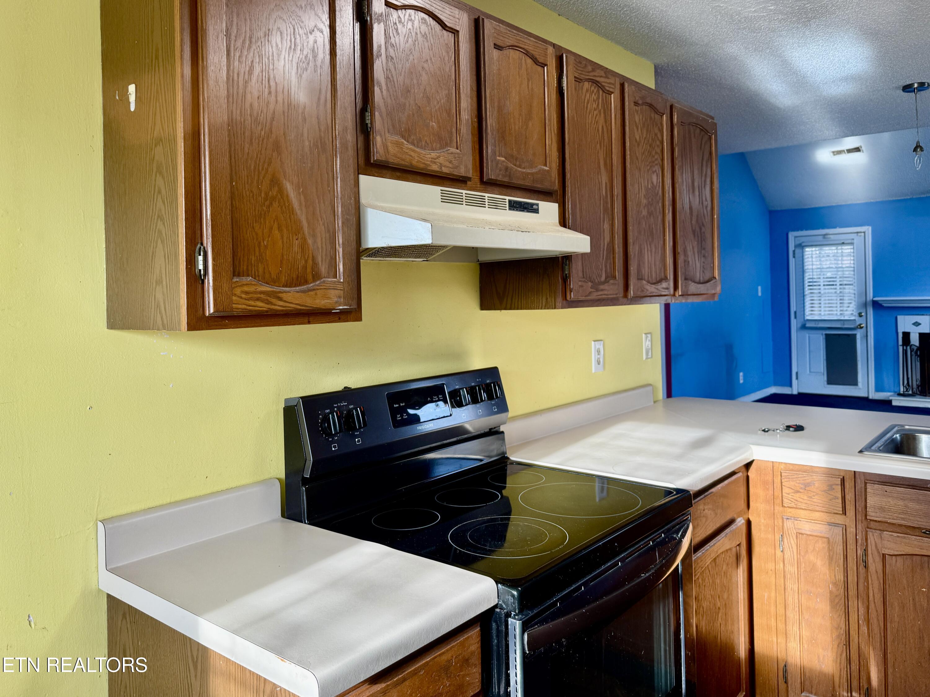 137 Durwood Road, Unit D Knoxville, TN 37922 - Photo 13 of 31 13