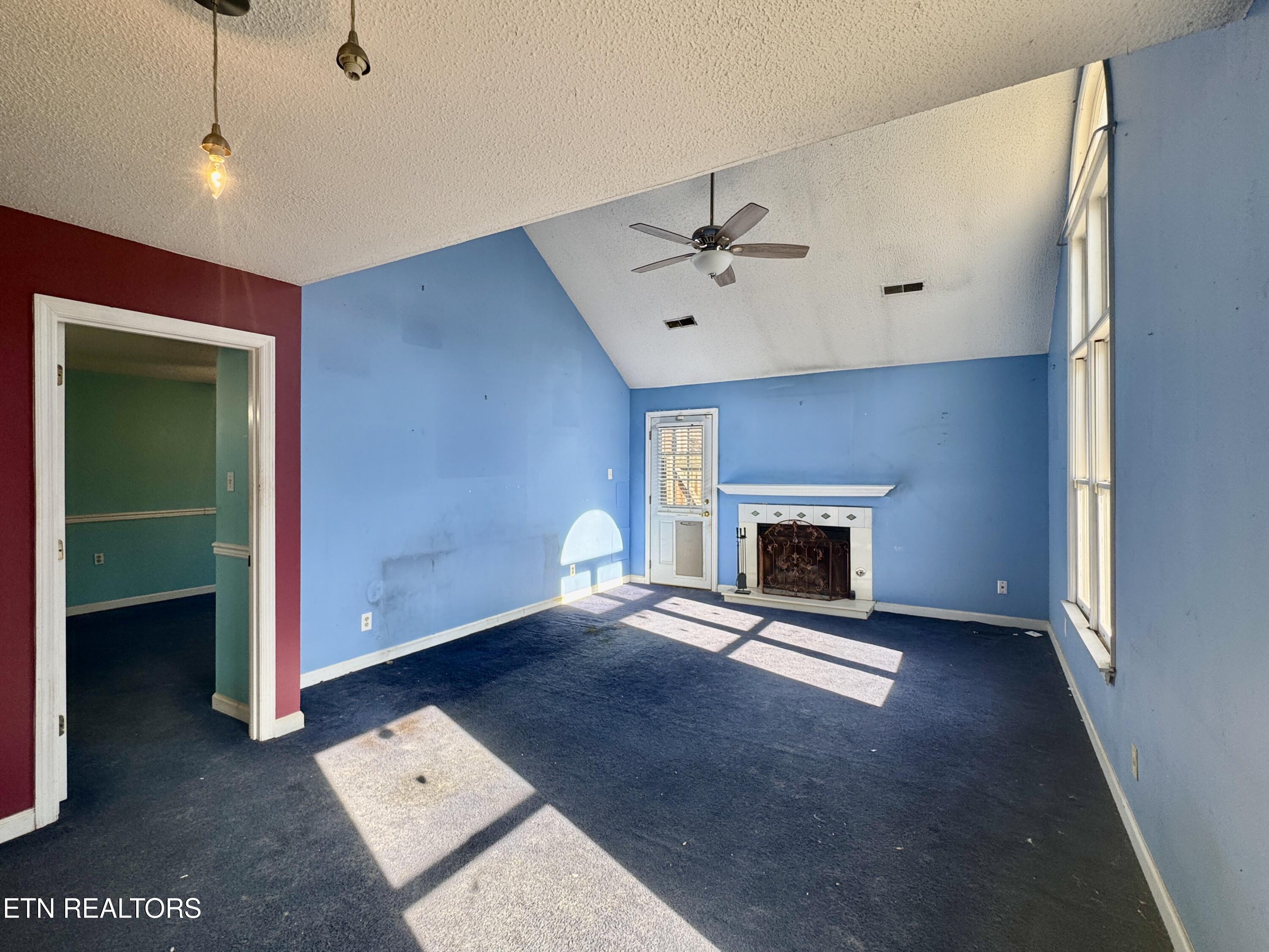 137 Durwood Road, Unit D Knoxville, TN 37922 - Photo 14 of 32 IMG_4446