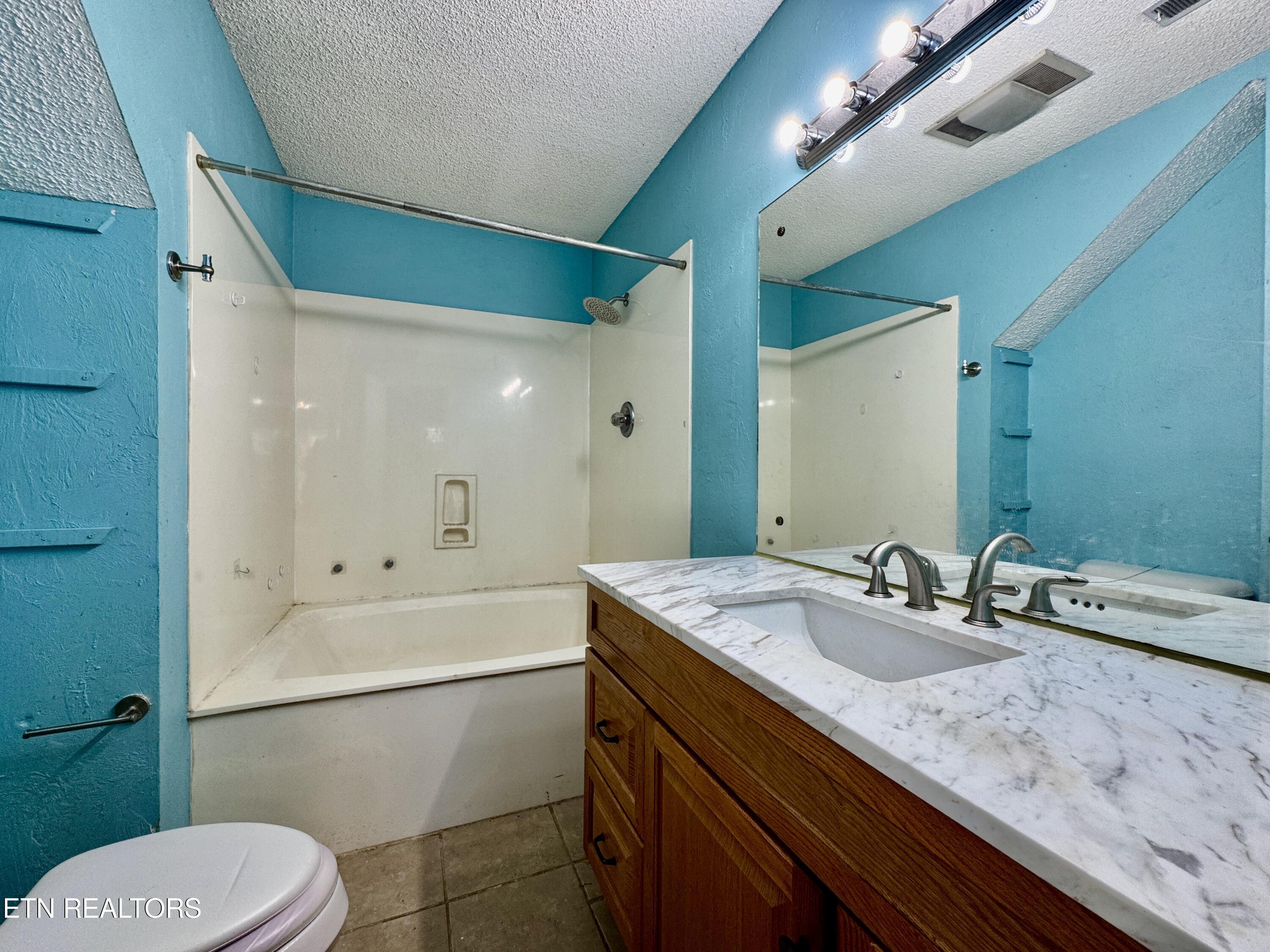 137 Durwood Road, Unit D Knoxville, TN 37922 - Photo 20 of 31 20