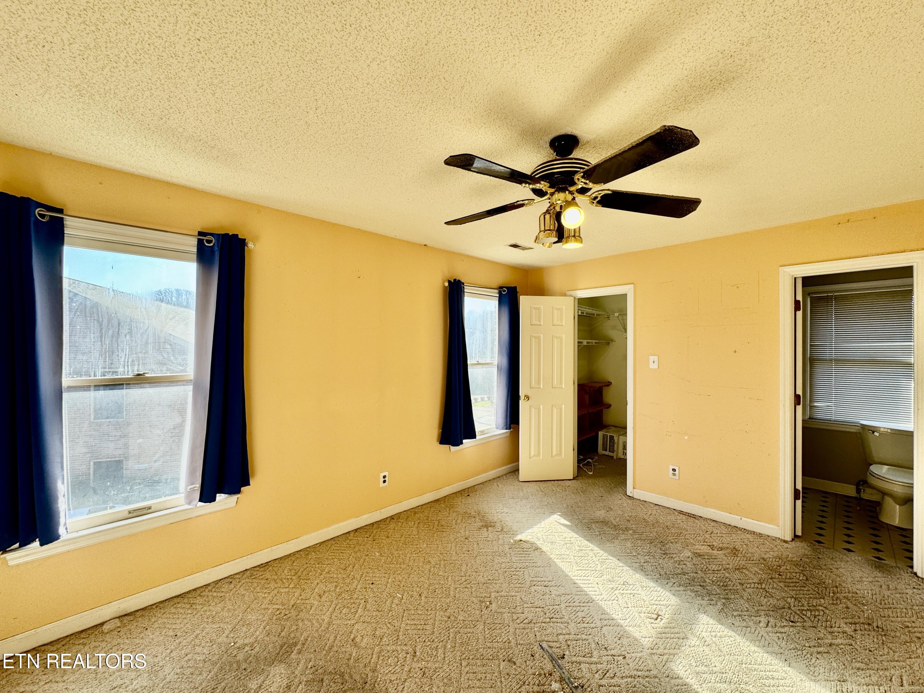 137 Durwood Road, Unit D Knoxville, TN 37922 - Photo 26 of 32 IMG_4458