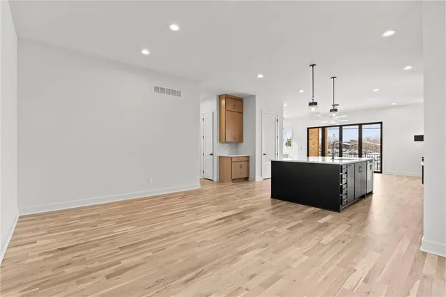 $999,500 | 2207 West 47th Terrace, Westwood, KS 66205