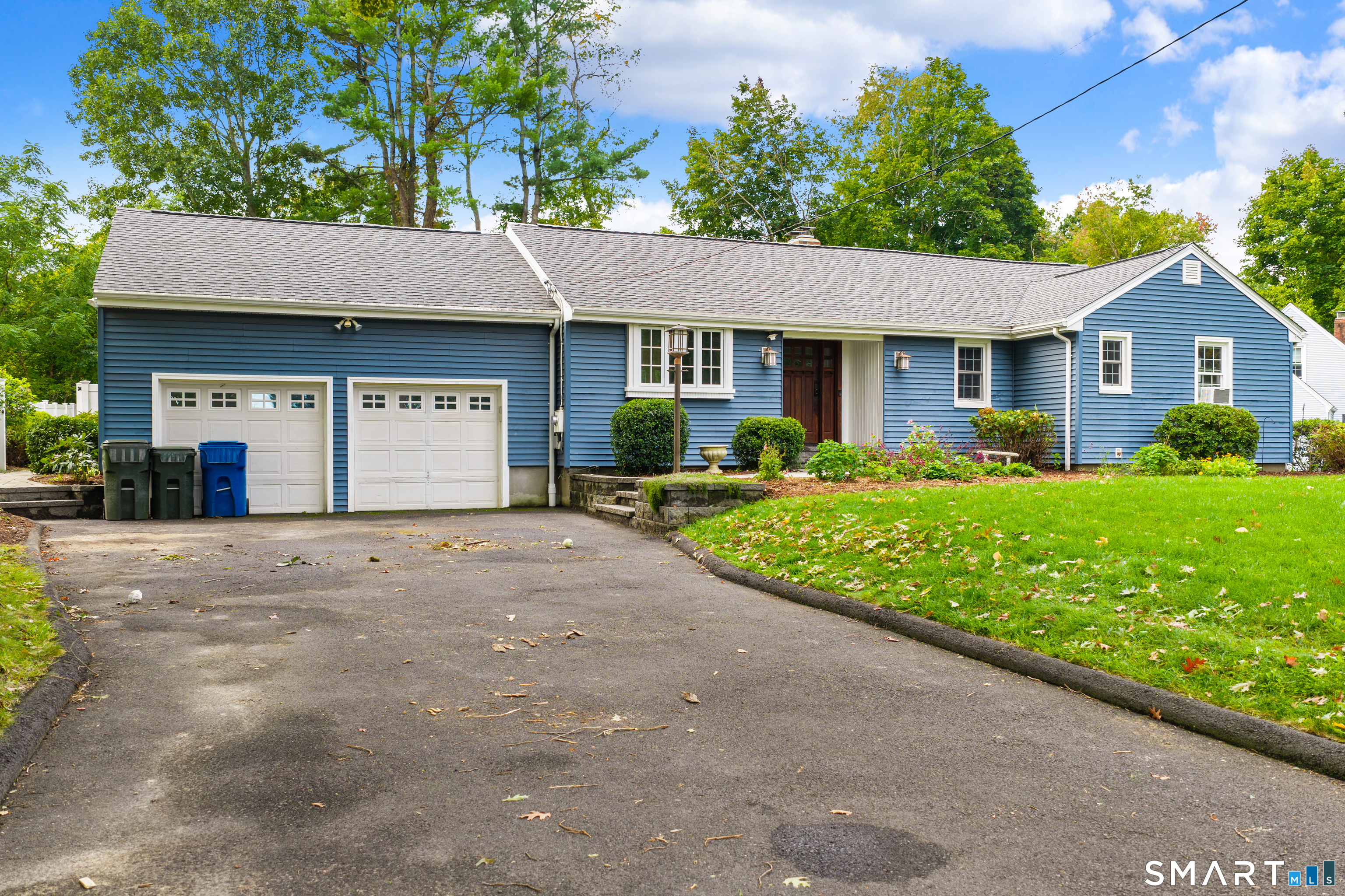45 Reservoir Road Berlin, CT 06037 - Photo 2 of 37 Gallery Image 2