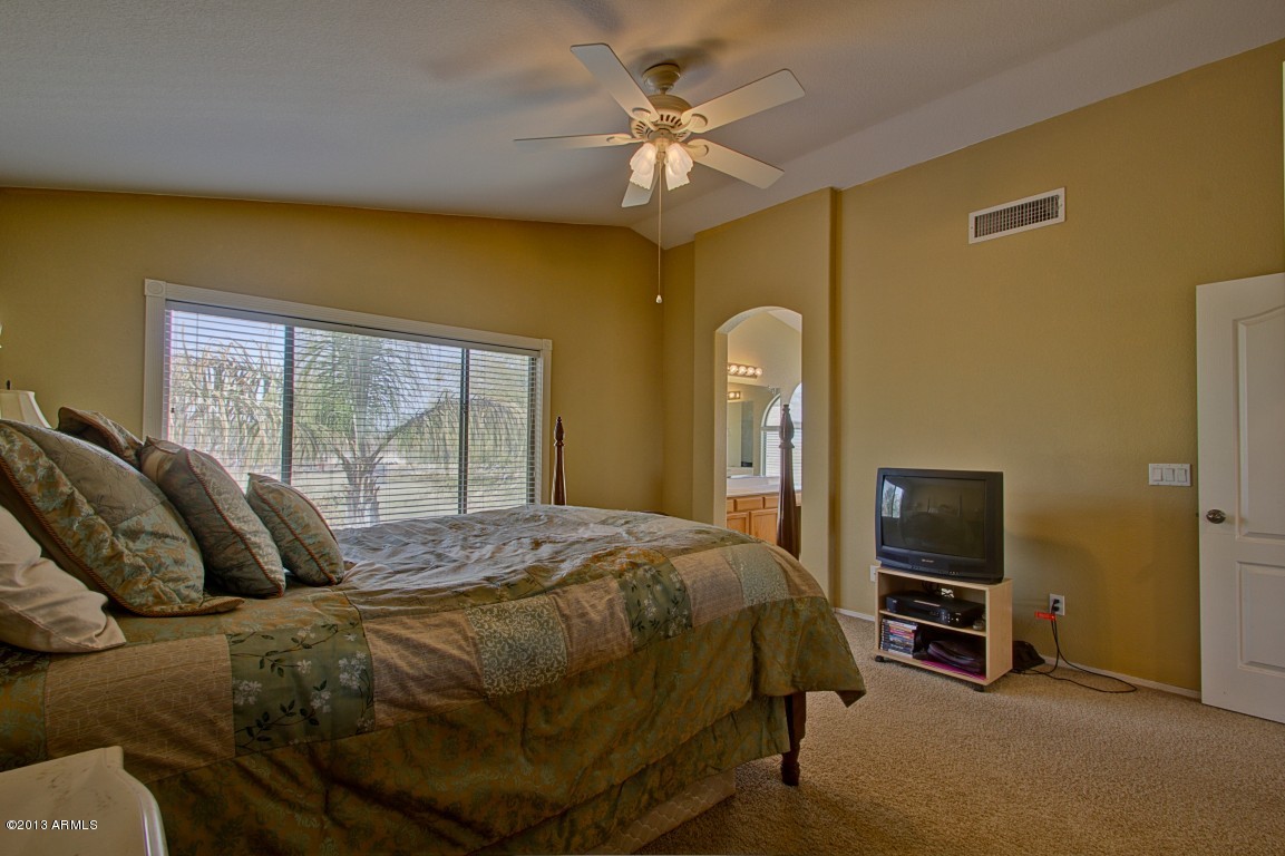 1440 Poinciana Road Gilbert, AZ 85234 - Photo 29 of 51 HUGE Master Bedroom