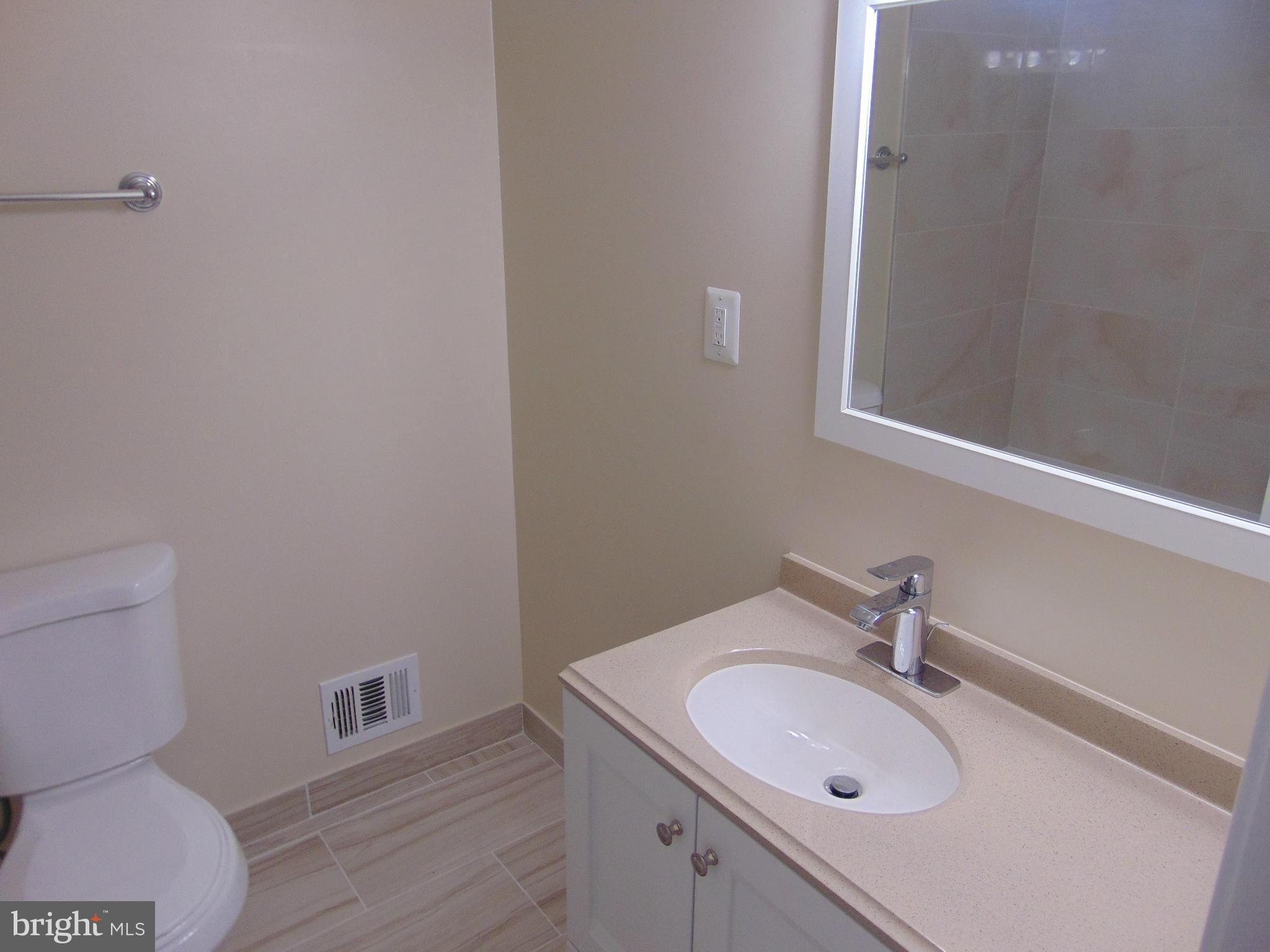 7421 Castle Road Manassas, VA 20109 - Photo 15 of 26 Bath