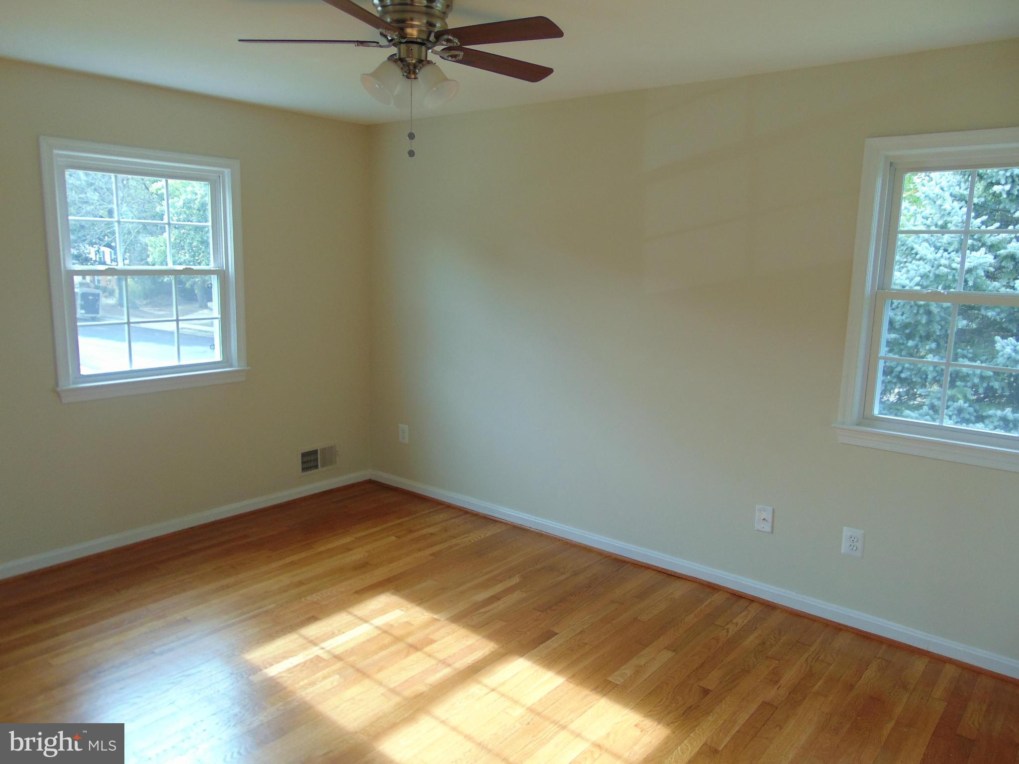7421 Castle Road Manassas, VA 20109 - Photo 21 of 26 Bedroom