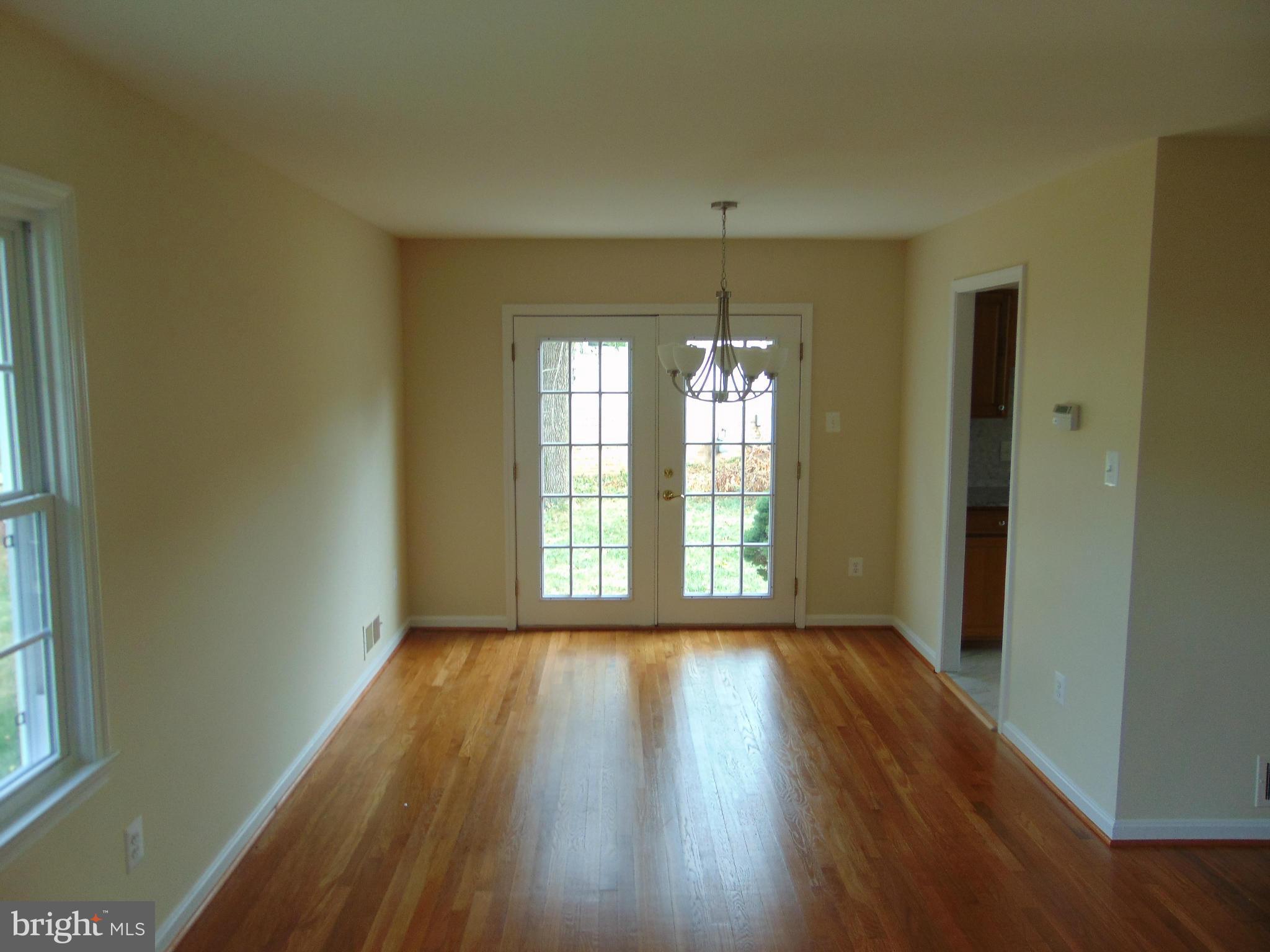 7421 Castle Road Manassas, VA 20109 - Photo 9 of 26 Dining Room
