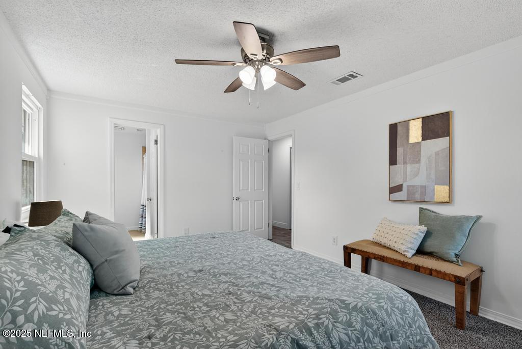 8240 Springtree Road Jacksonville, FL 32210 - Photo 17 of 31 8240 Springtree Road-44