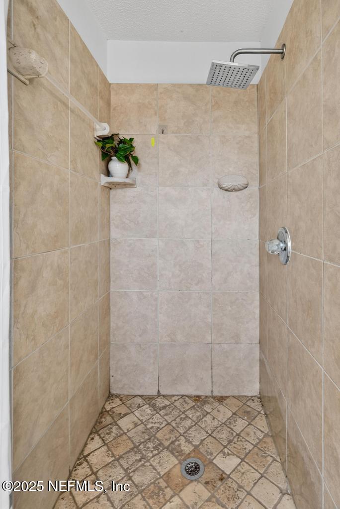 8240 Springtree Road Jacksonville, FL 32210 - Photo 19 of 31 8240 Springtree Road-48