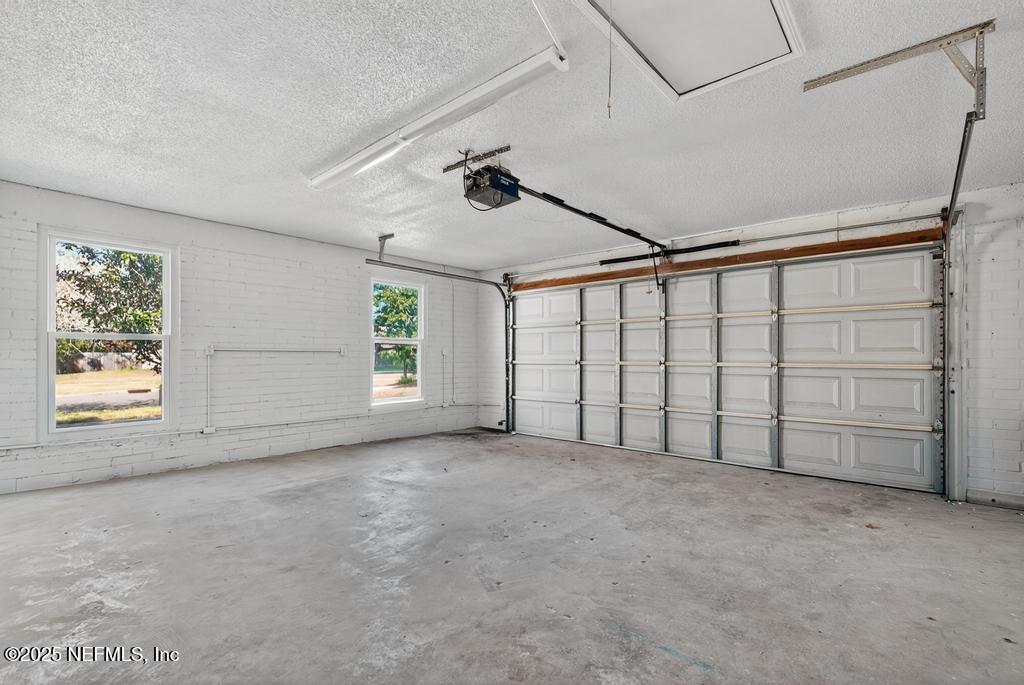 8240 Springtree Road Jacksonville, FL 32210 - Photo 26 of 31 8240 Springtree Road-52